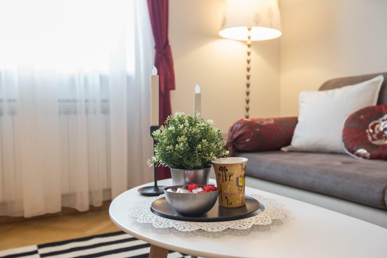 Angela Main Street Luxury Oasis & Free Parking Zagreb